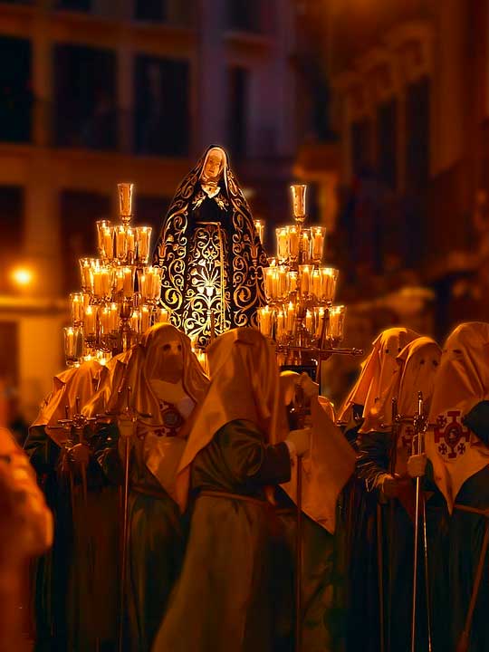 Virgen Dolorosa procesion Pamplona