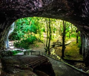 cueva Zagarramurgui